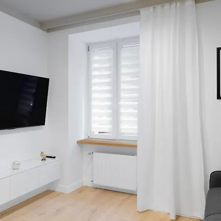 Jaracza W Scislym Centrum Z Miejscem Parkingowym * Λοτζ