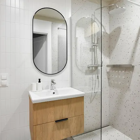 Jaracza W Scislym Centrum Z Miejscem Parkingowym *