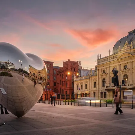 Jaracza W Scislym Centrum Z Miejscem Parkingowym