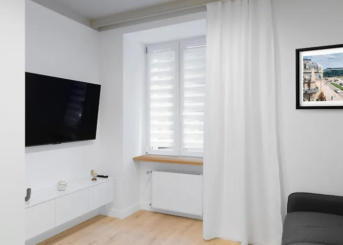 Jaracza W Scislym Centrum Z Miejscem Parkingowym * Łódź